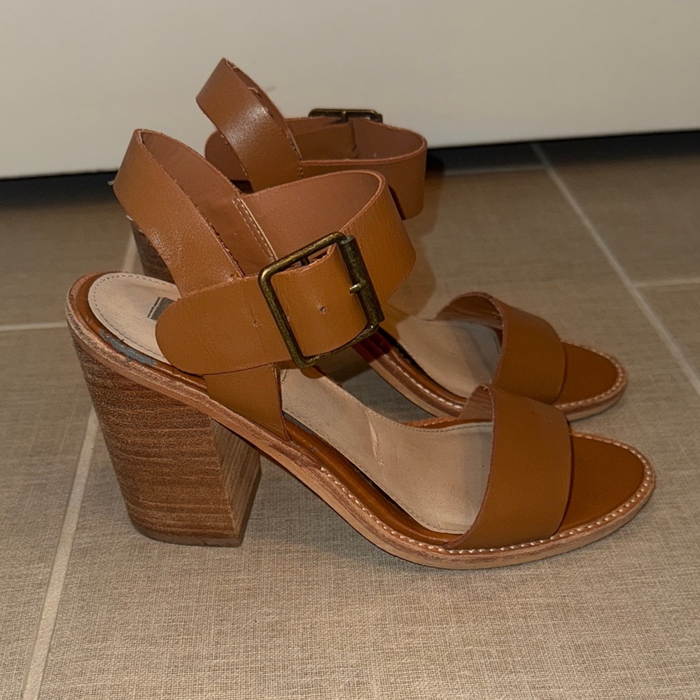 Steve Madden Tan Block Heel Sandals